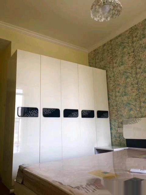 孝南星河天街2室1廳1衛(wèi)2000元精裝修拎包入?。? src=