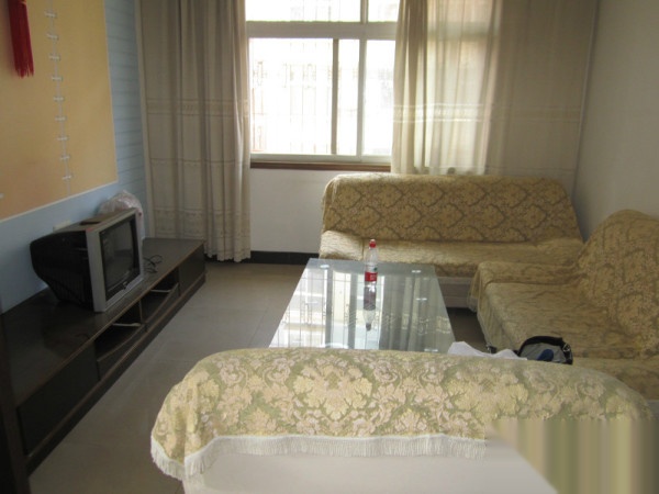 ----黃陂路宏達(dá)花園2室2廳95平米中等裝修年付