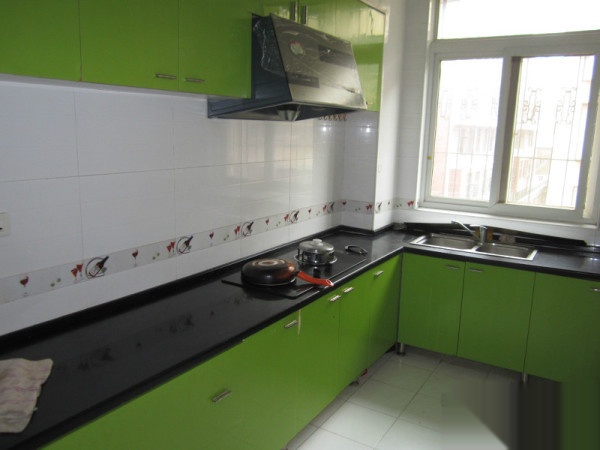 ----黃陂路宏達(dá)花園2室2廳95平米中等裝修年付