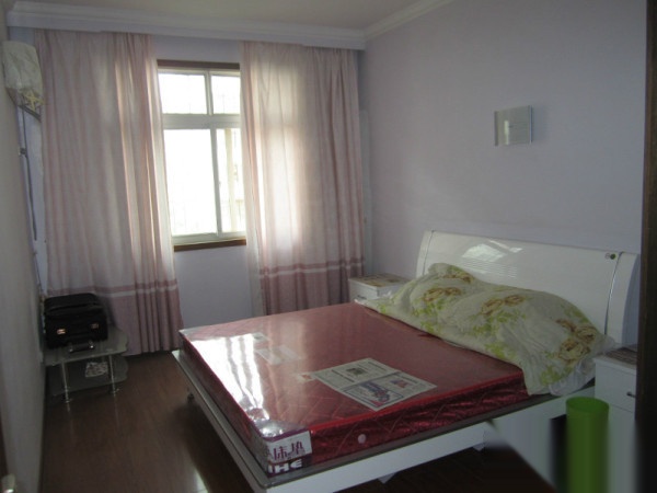 ----黃陂路宏達(dá)花園2室2廳95平米中等裝修年付