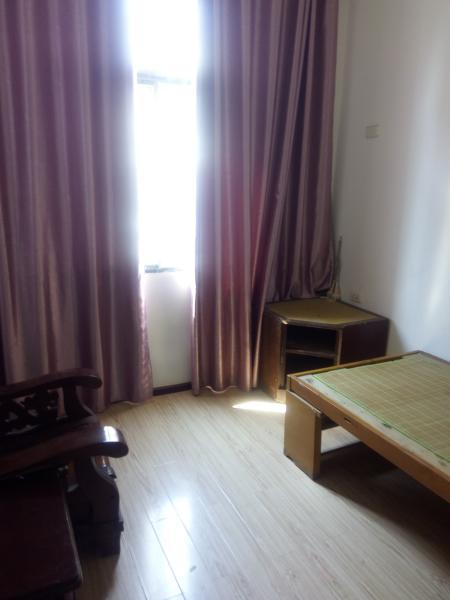 ------文化路園林路金鯉潭3室1廳1衛(wèi)(個人)