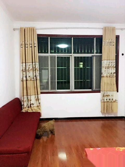 -------同升社區(qū)3室1廳100平米精裝修(個(gè)人)