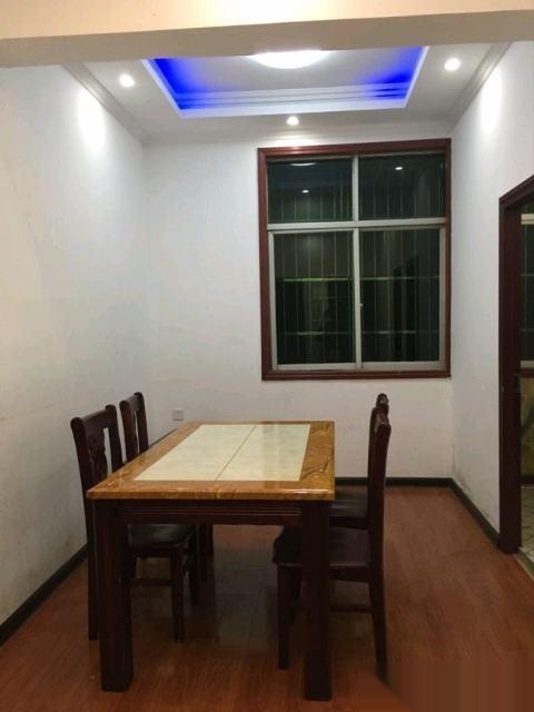 -------同升社區(qū)3室1廳100平米精裝修(個(gè)人)