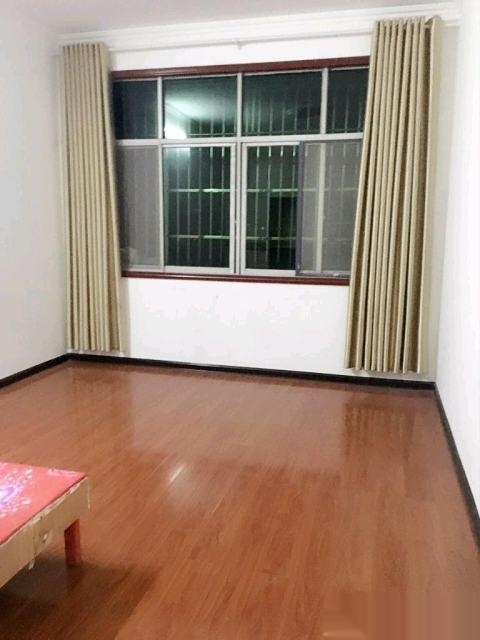 -------同升社區(qū)3室1廳100平米精裝修(個(gè)人)