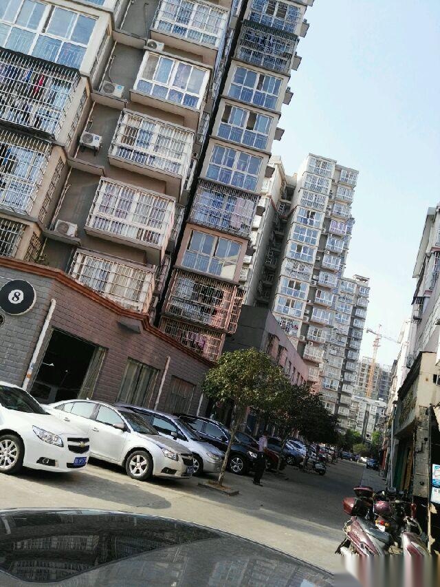 ------孝柴小区3室2厅2卫