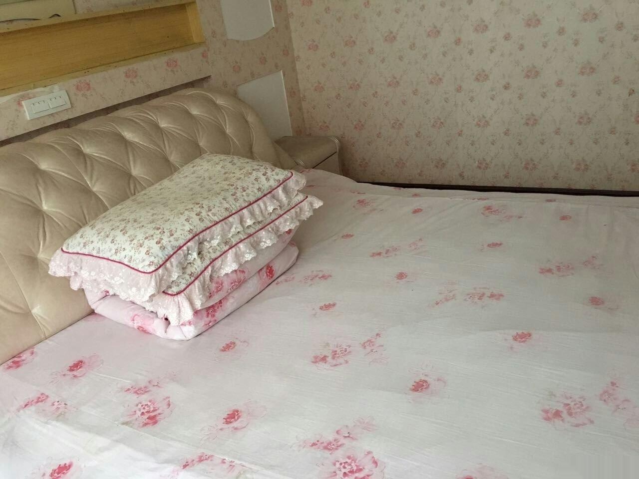 ------錦繡后湖3室2廳117平米精裝修半年付押一