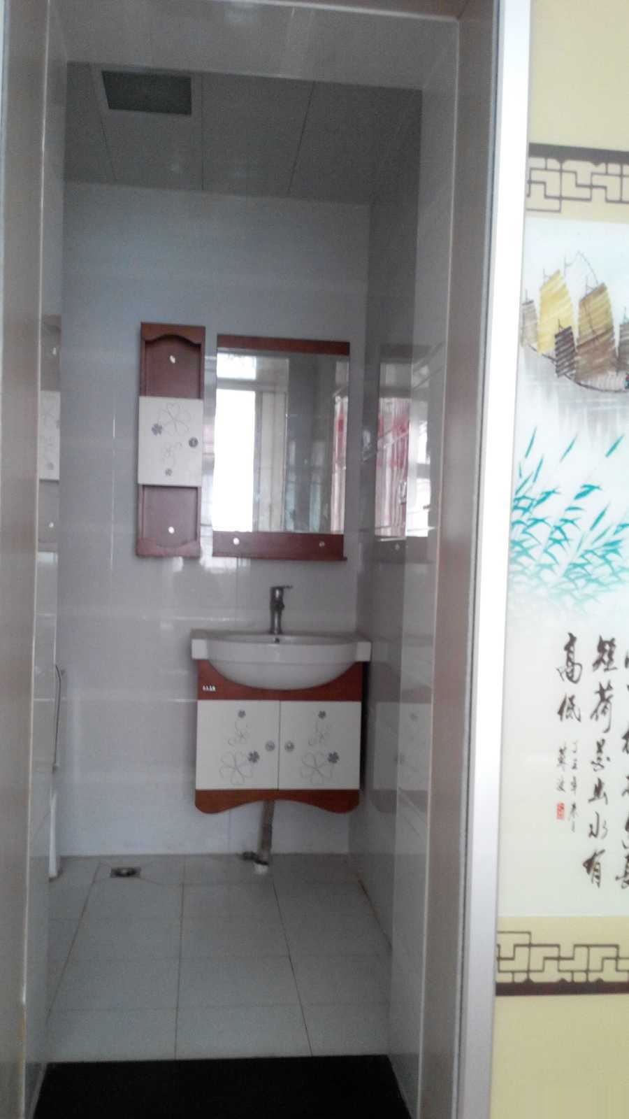 -------水木清華3室2廳120平米精裝修好房出租