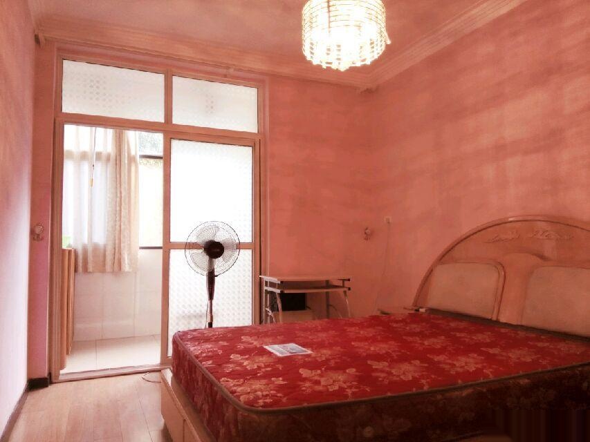 --------北京路万峰苑2室1厅1卫3楼(个人)