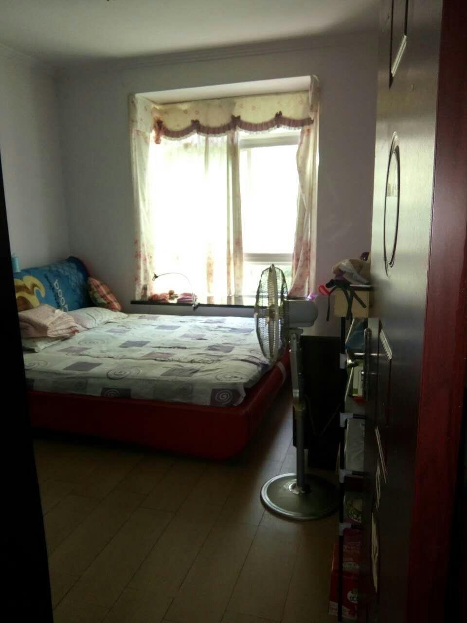 (出售)西湖明珠2室2廳1衛(wèi)車庫(kù)上的一樓