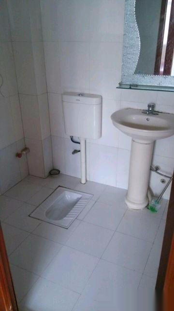 -------城站路三里小区2室1厅95平精装低价