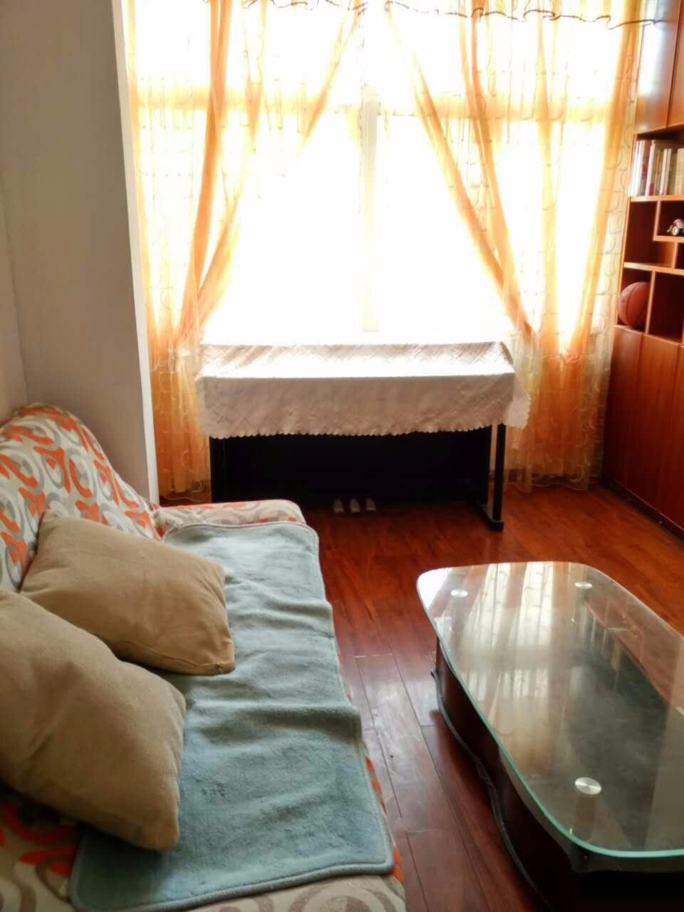 -------航天新村2室1廳70平米中等裝修年付(個(gè)人)