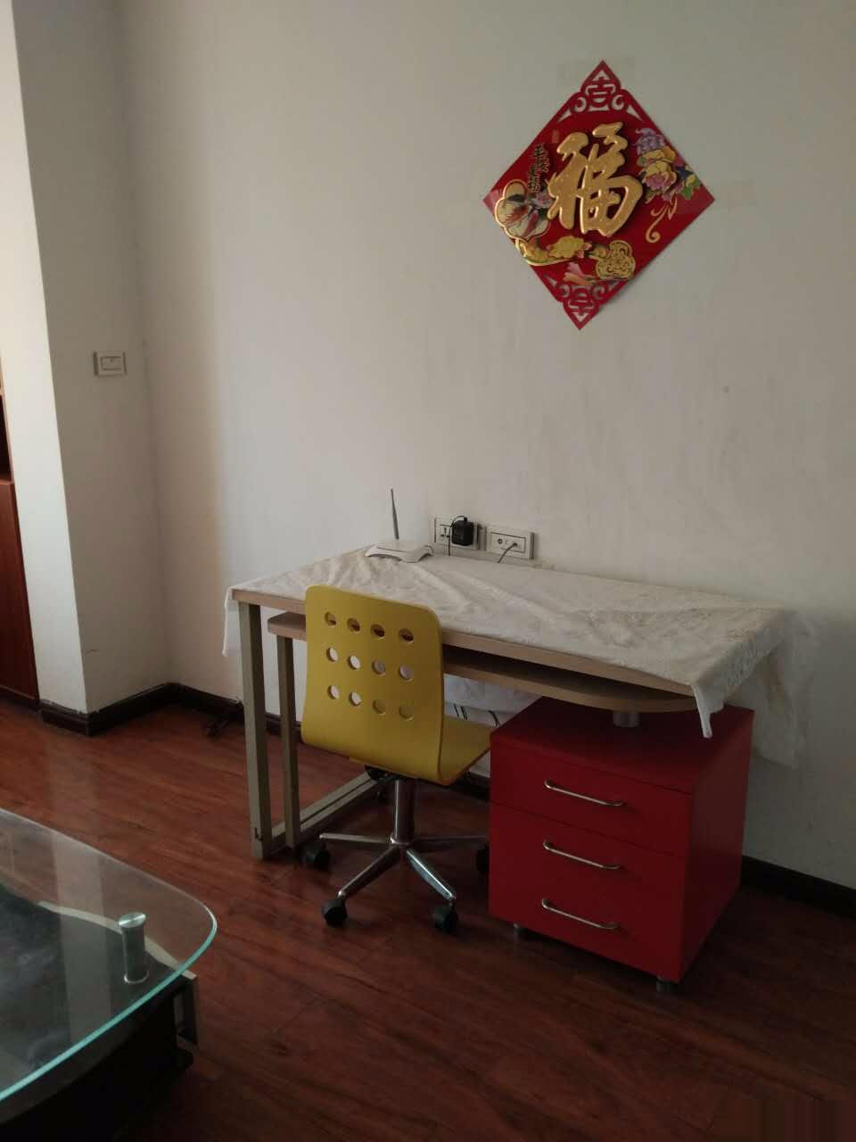 -------航天新村2室1廳70平米中等裝修年付(個(gè)人)