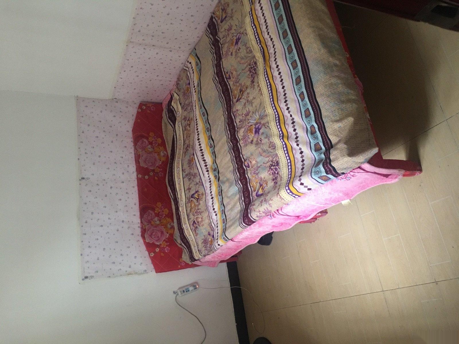 ------胡家墩子2室1廳100平米簡單裝修半年付(個人)