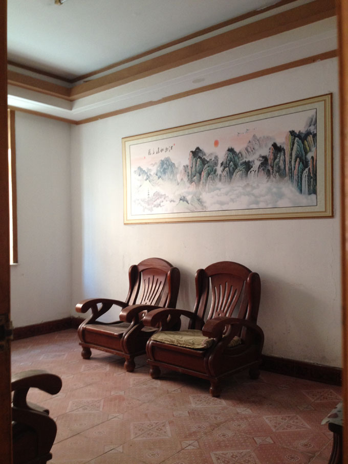 城站路主干道邊(乾坤大酒店旁），1單元1層三室一廳一廚一衛(wèi)