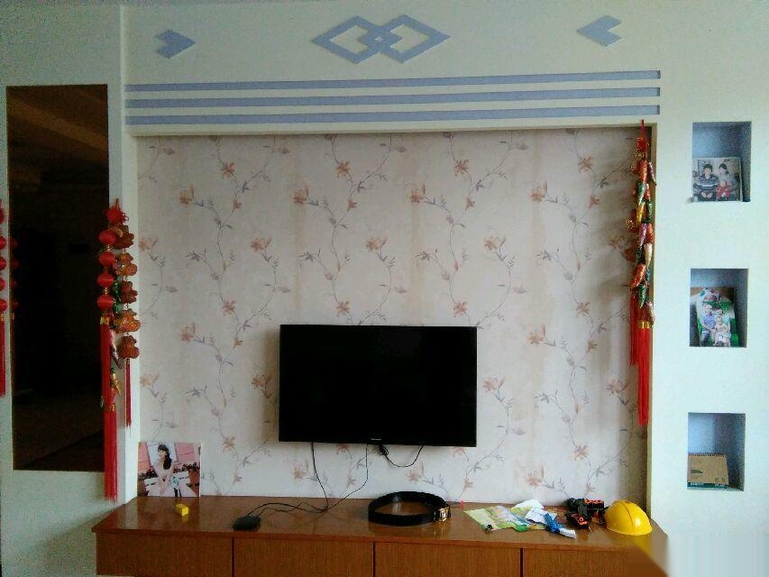 ------华隆家园3室2厅2卫工作调动，低价甩卖