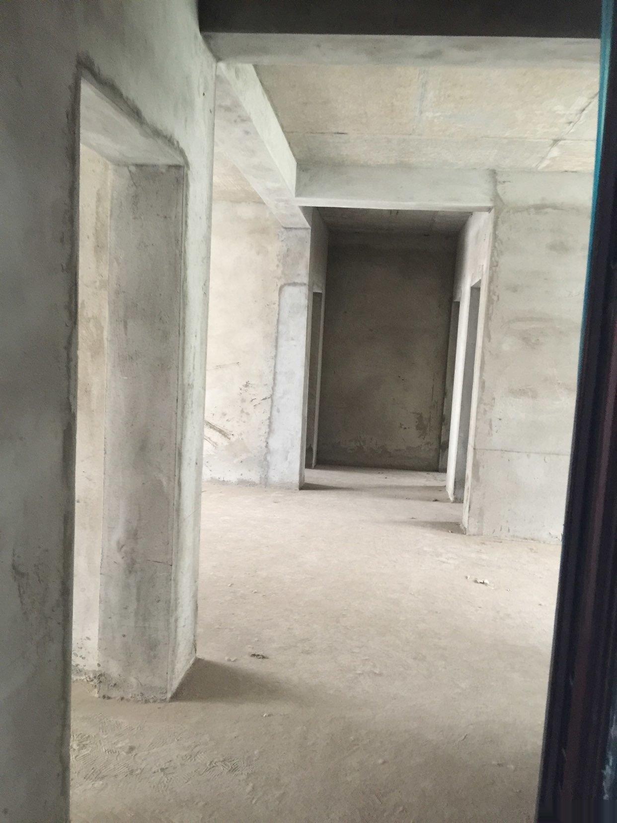 ------华隆家园3室2厅2卫双证齐可按揭