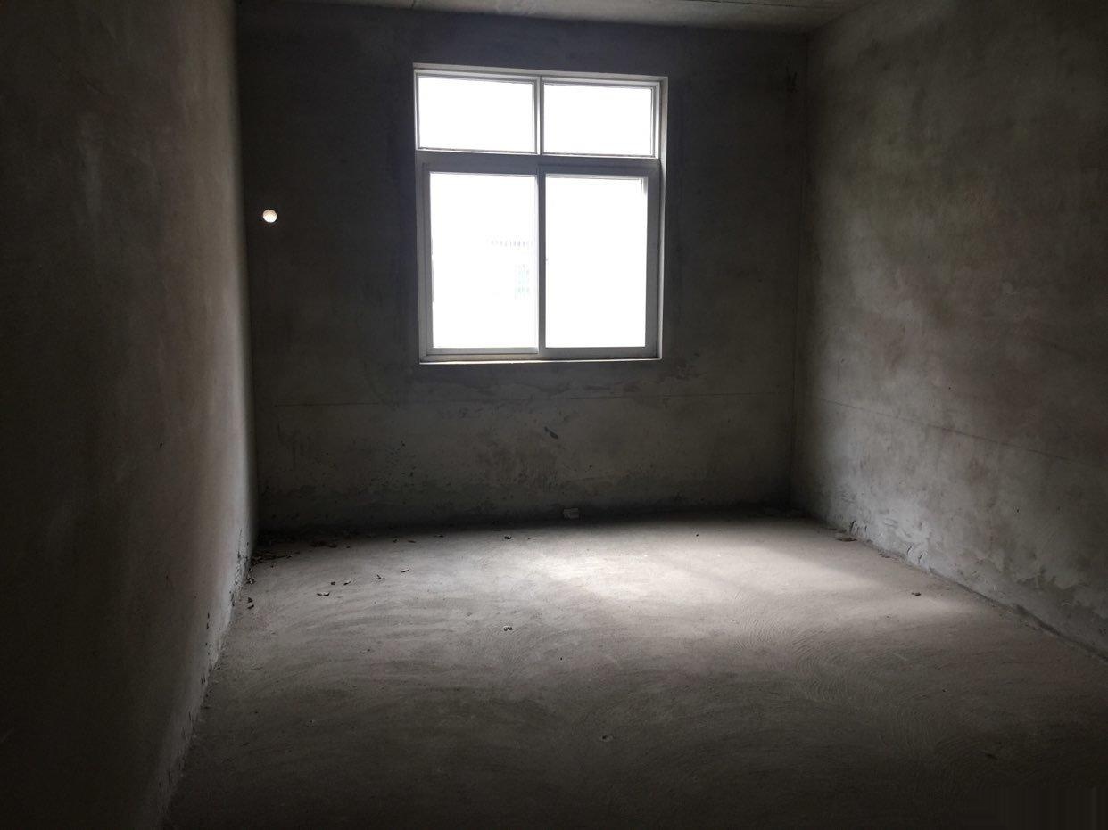 ------华隆家园3室2厅2卫双证齐可按揭