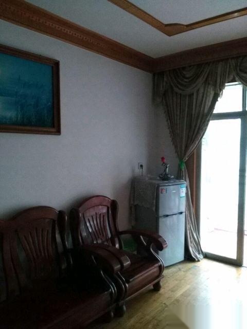 -------东苑一期2室2厅1卫四楼带地下室