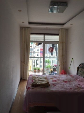 ------工作变动,华隆家园小区房低价出售