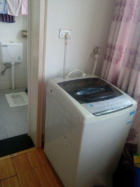 -----建設(shè)路孝柴精裝修的新婚房，配置齊全，揀包即可入住