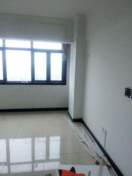 --------保麗廣場4棟兩室精裝辦公房出租----