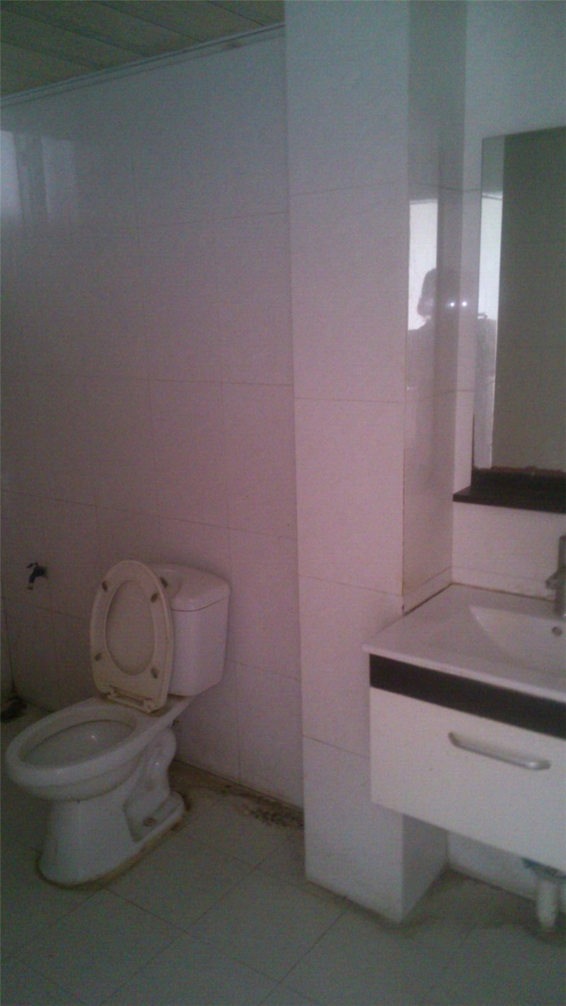 A1032東苑小區(qū)三室二廳一衛(wèi)3/6中裝南北朝向大陽(yáng)臺(tái)