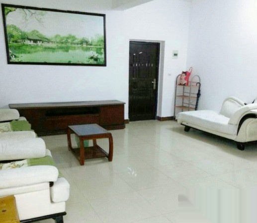 -----孝感九真客运站3室126平米好房出售33万