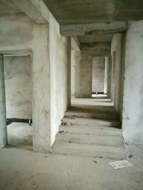 (出售)西湖明珠4室2厅2卫