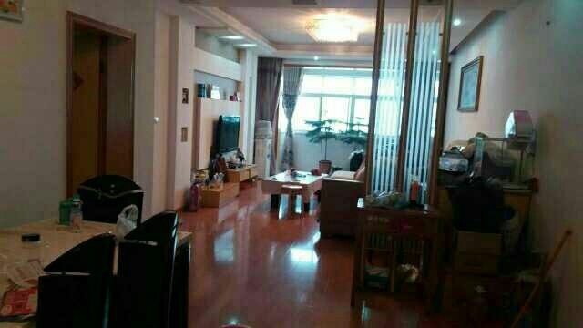  楼层,足不出户就找到好房，交通方便，环境优雅