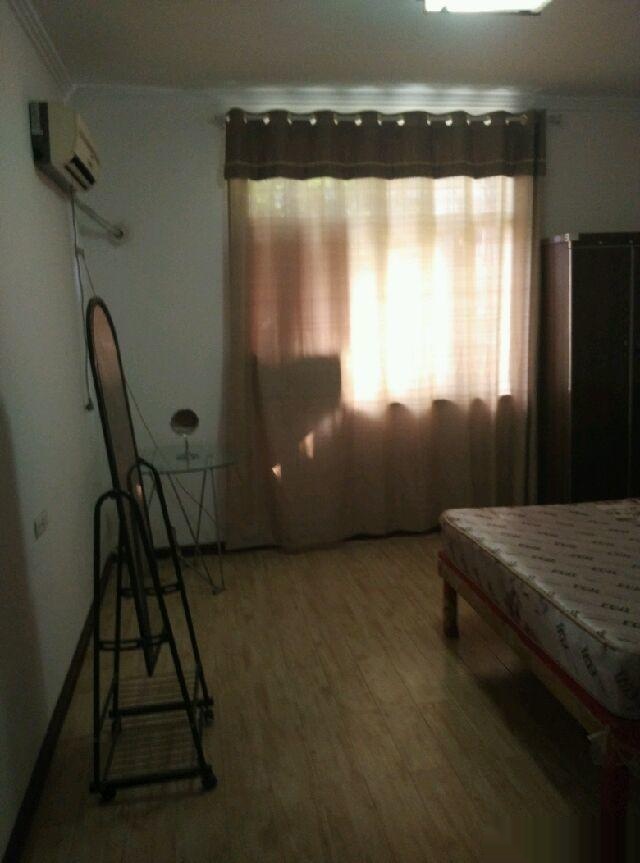 -----孝感學(xué)院旁共青華苑2室2廳1衛(wèi)(個(gè)人)