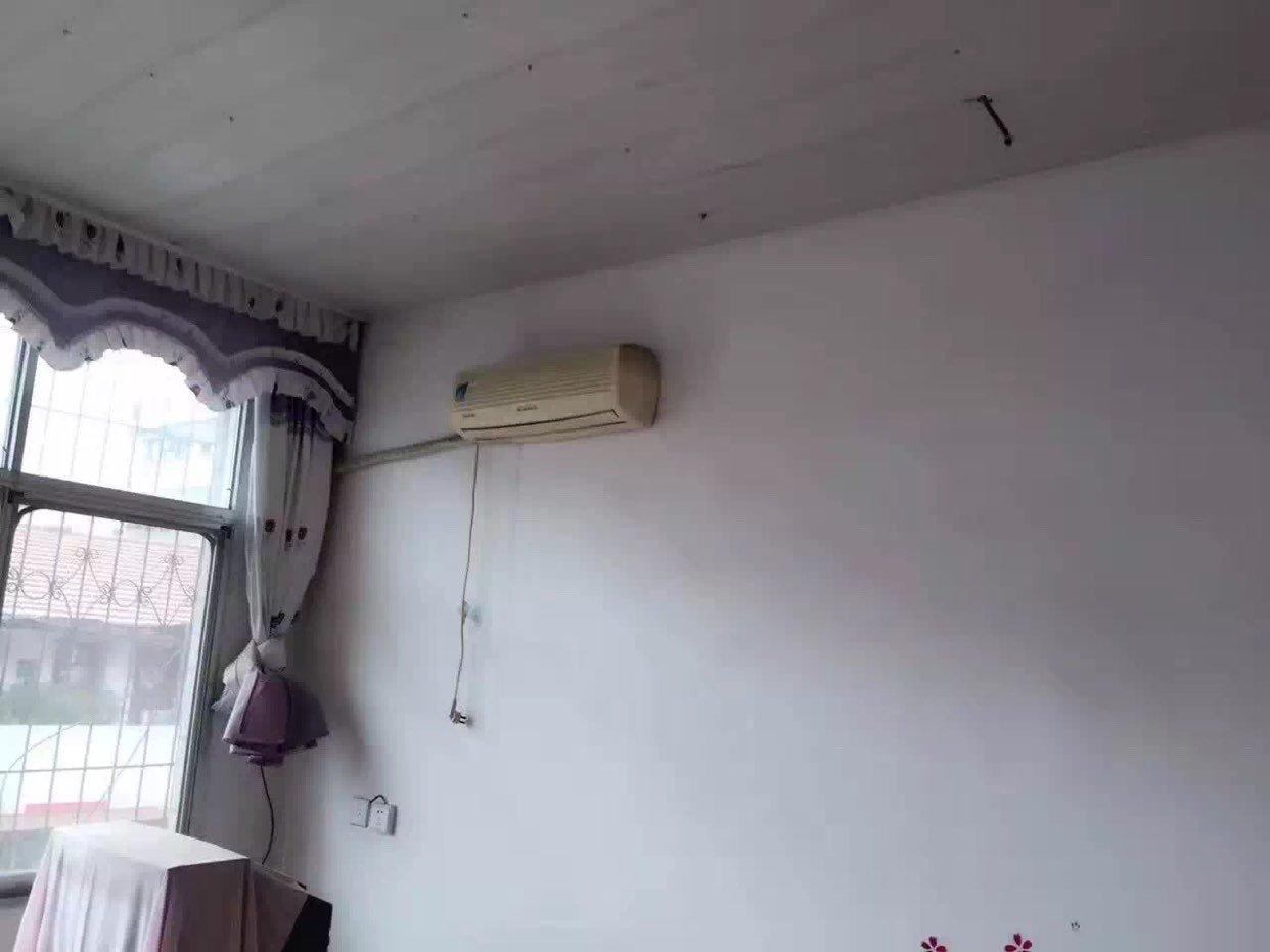 -----西湖中學(xué)九真二路146號(hào)1室1廳1廚1衛(wèi)(個(gè)人)