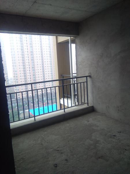 錦繡龍城高層景觀房位采光好，不接受貸款