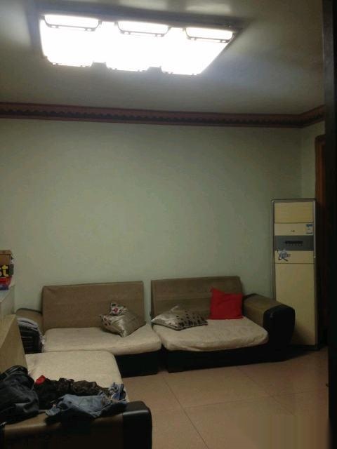 -------宇濟(jì)商貿(mào)城3室125㎡30萬(wàn)7樓