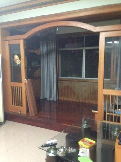 -------宇濟(jì)商貿(mào)城3室125㎡30萬(wàn)7樓