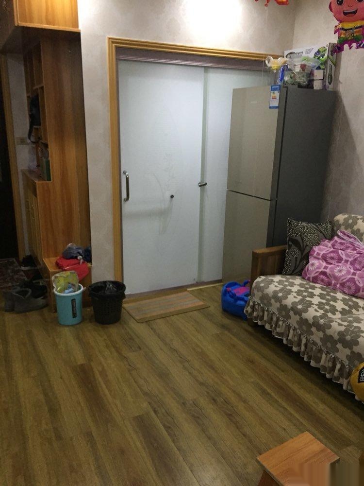 恒达华府1室1厅1卫