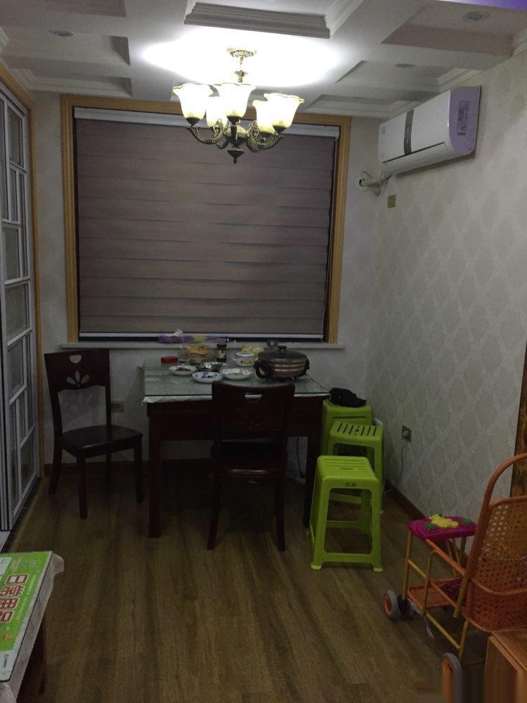 恒达华府1室1厅1卫