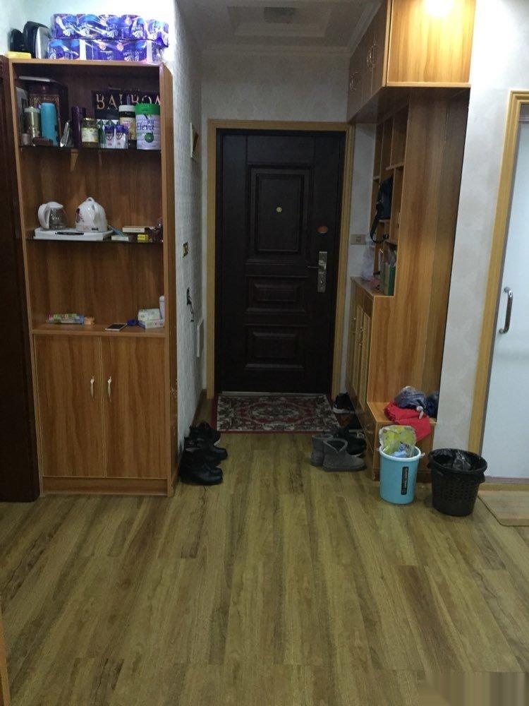 恒达华府1室1厅1卫