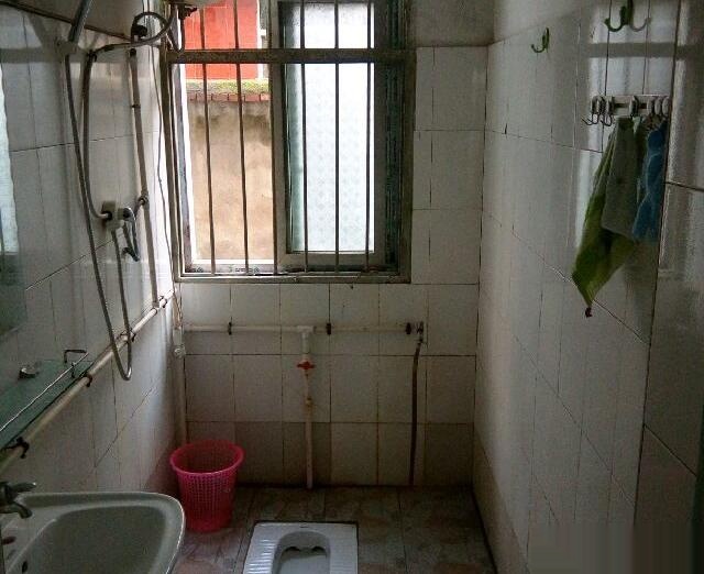 ------長(zhǎng)征路口建設(shè)東路1室1廳1衛(wèi)(個(gè)人)