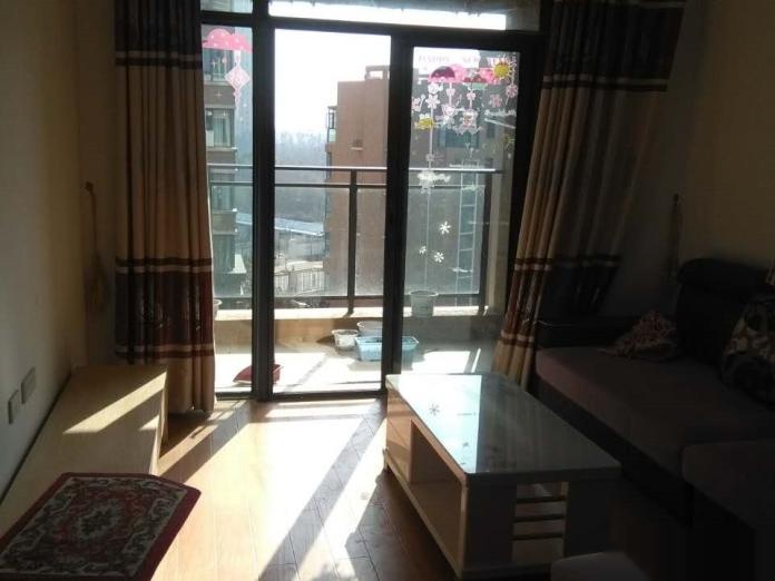 -------中建國(guó)際花園2室2廳86平米精裝修半年付