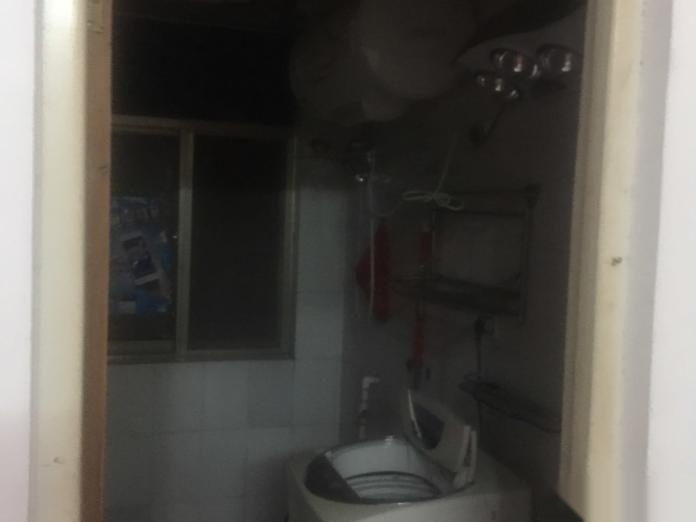 ---------文化路中段付沖社區(qū)一室一廳帶陽(yáng)臺(tái)1室1廳