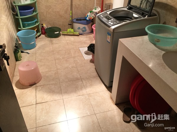 正好房產(chǎn)-C701華隆家園三室二廳二衛(wèi)3/7精裝