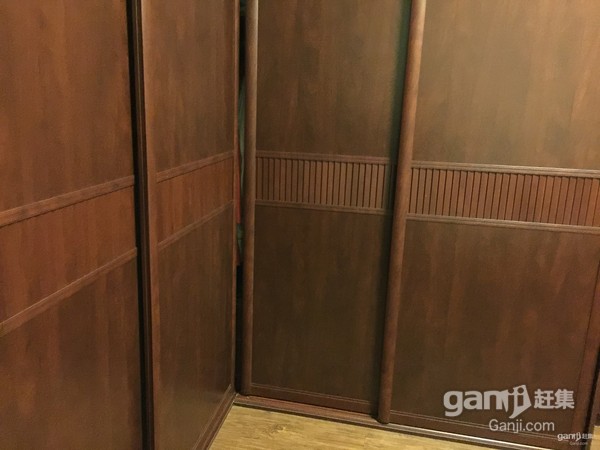 正好房產(chǎn)-C701華隆家園三室二廳二衛(wèi)3/7精裝