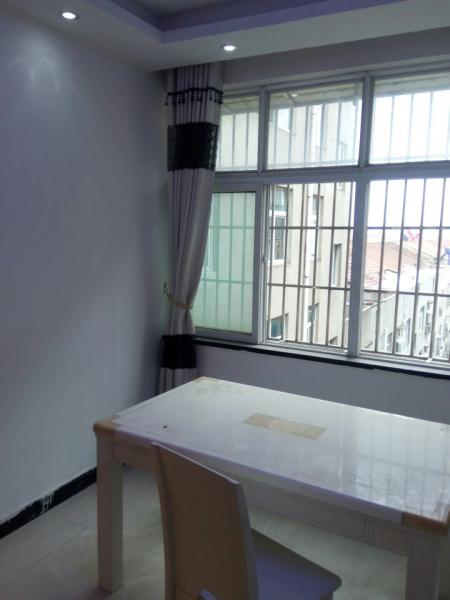 香港城中央廣場精裝房出租家電齊全