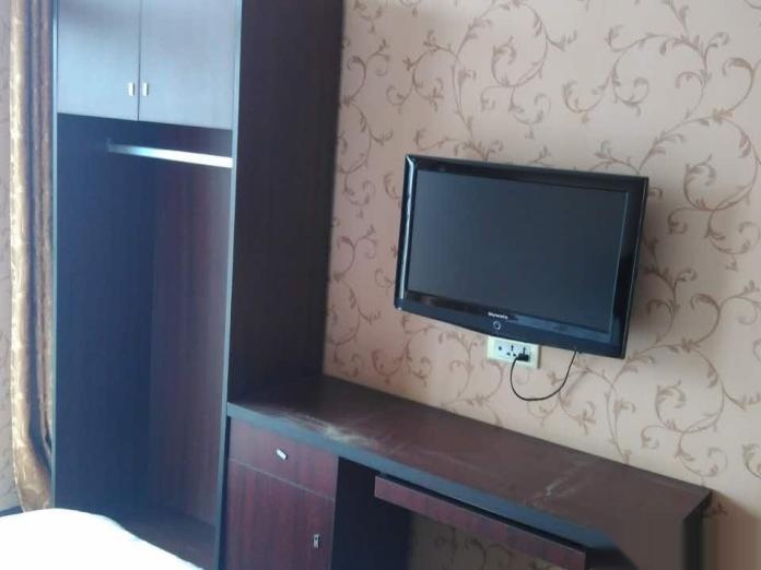 ------北京路國貿(mào)大廈1室1廳1衛(wèi)(個人)