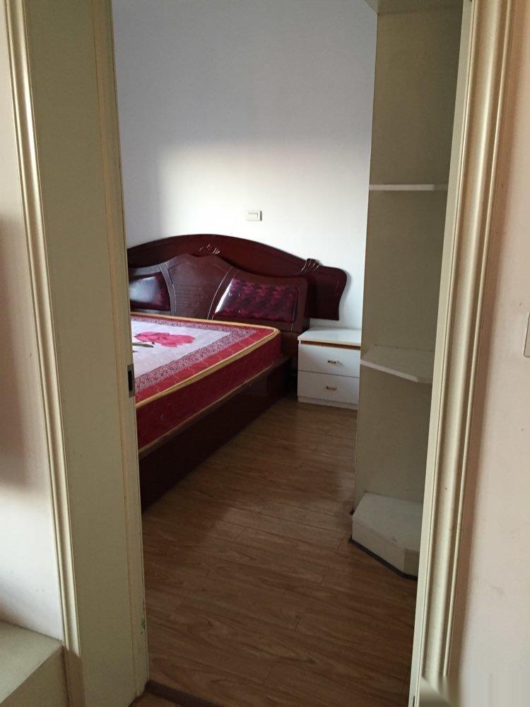 ---體育館奧林星城3室2廳1衛(wèi)(個人)