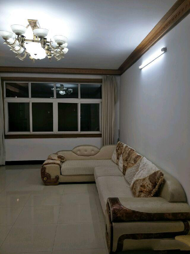 【潘佳房產(chǎn)推薦】北京二路  景園新村   超值房源  加送10平米車庫   還在猶豫么？、？     快來瞧瞧！！