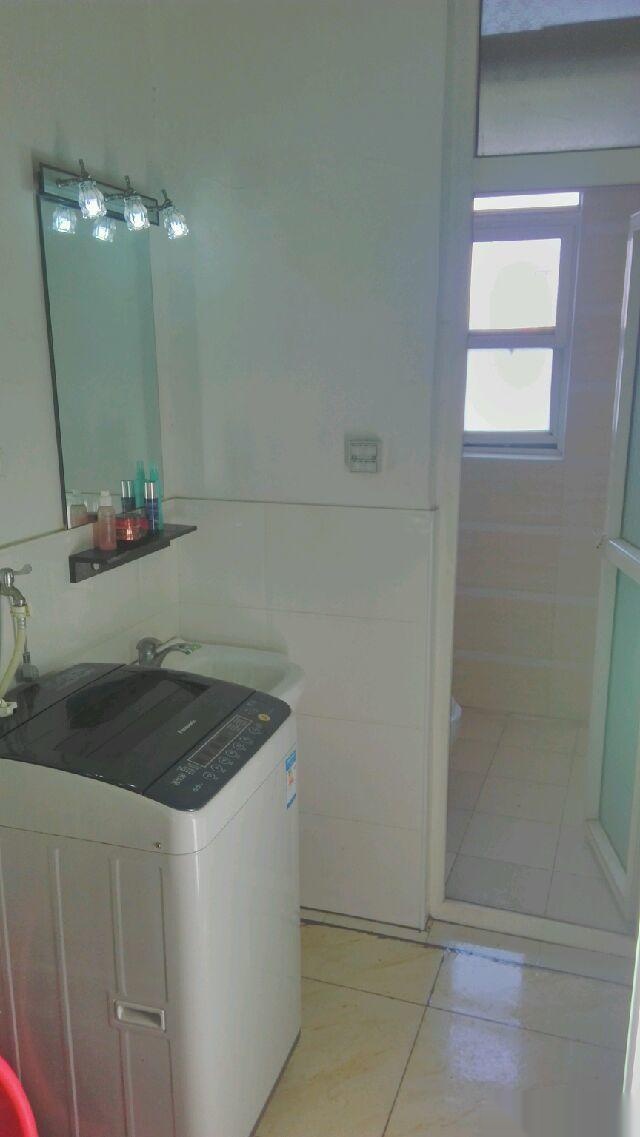 ------北京路紅峰苑六樓2室，新裝修，新家電，城鐵旁！