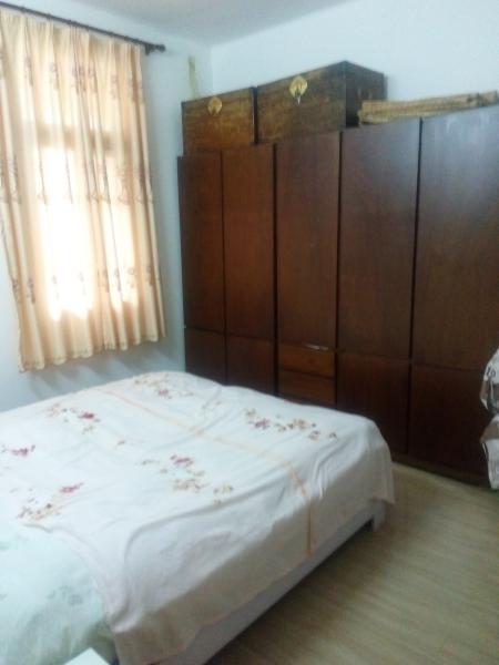 長(zhǎng)征路八里街理絲小區(qū)三樓3室1廳1衛(wèi)雙陽(yáng)臺(tái)中裝28萬(wàn)