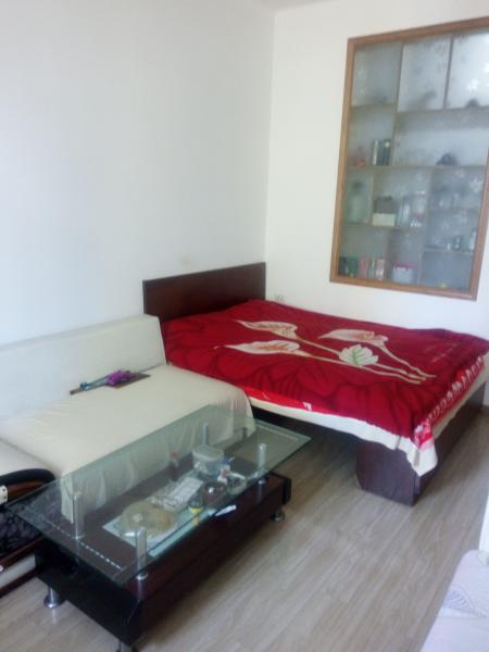 長(zhǎng)征路八里街理絲小區(qū)三樓3室1廳1衛(wèi)雙陽(yáng)臺(tái)中裝28萬(wàn)