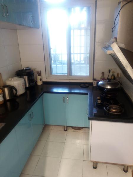 長(zhǎng)征路八里街理絲小區(qū)三樓3室1廳1衛(wèi)雙陽(yáng)臺(tái)中裝28萬(wàn)